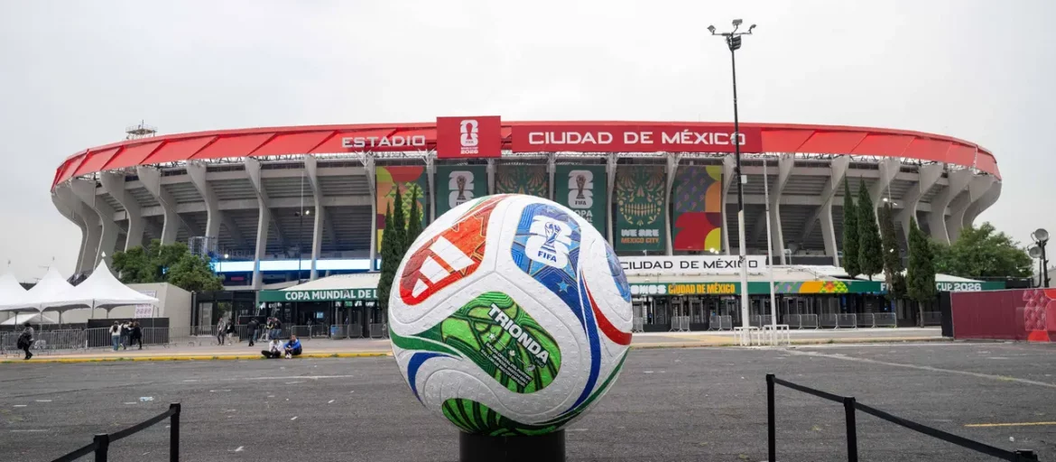 Die WM 2026 startet in Mexiko-Stadt. Shakira, Burna Boy, J Balvin und weitere Stars treten bei der Eröffnungsfeier im Aztekenstadion auf