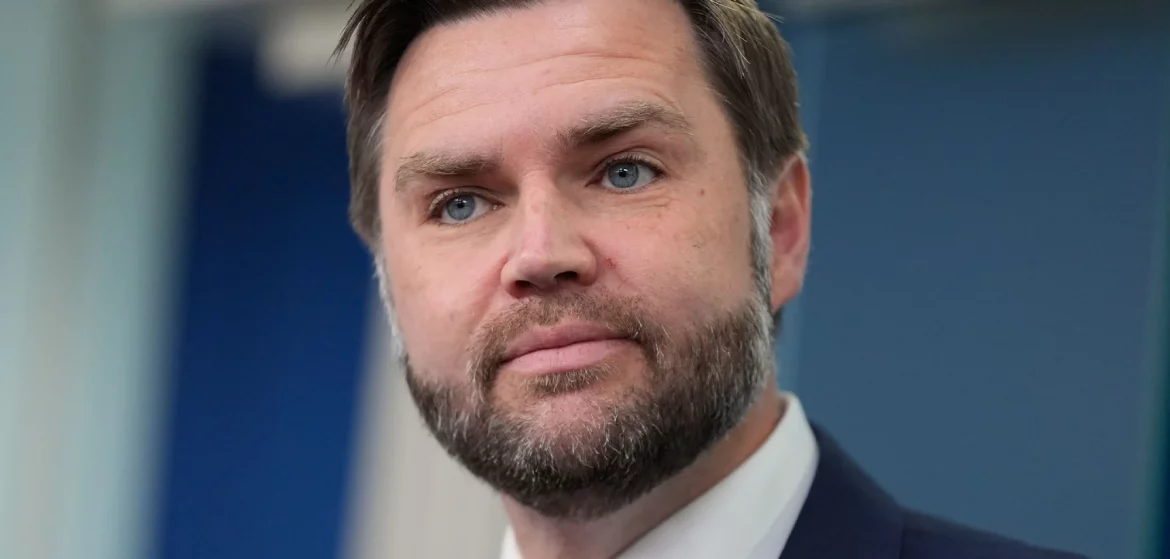 US-Vizepräsident JD Vance warnt Israel vor Kritik am Iran-Abkommen von Donald Trump und betont die Unterstützung Washingtons für den jüdischen Staat.