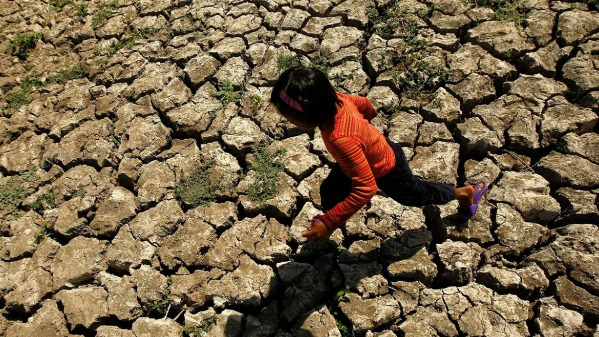 El Niño verstärkt sich 2026 und könnte außergewöhnlich stark werden. Klimaforscher erklären mögliche Folgen für Wetter und Wirtschaft in Deutschland.