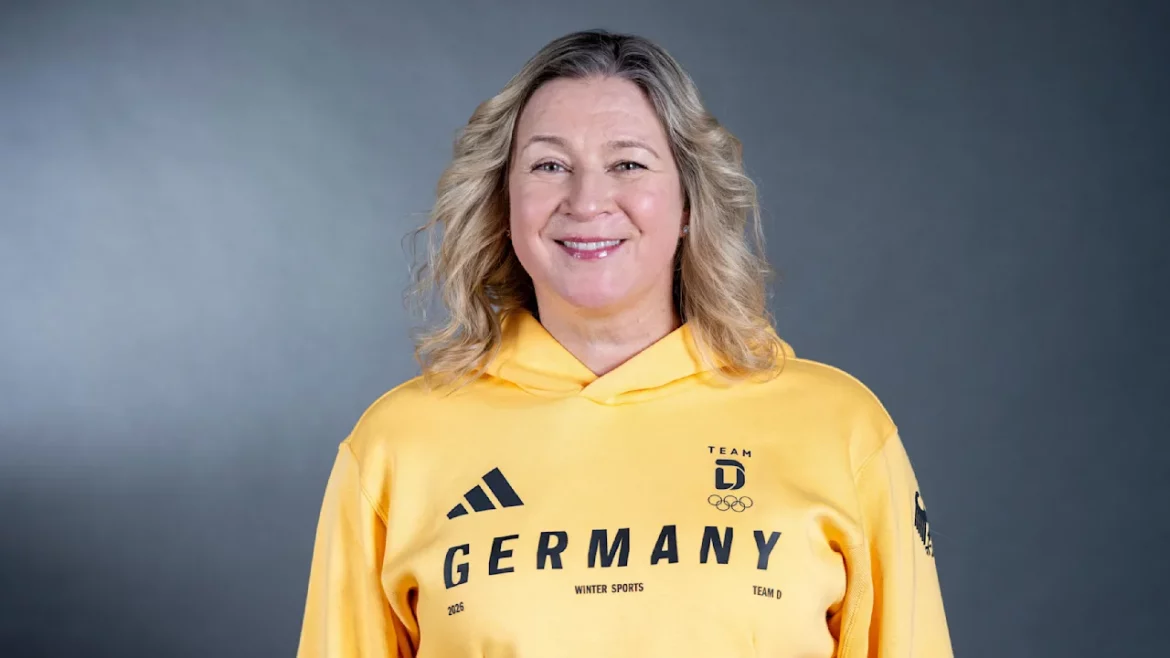 Claudia Pechstein ist offiziell Bundestrainerin der deutschen Mehrkampf-Nationalmannschaft im Eisschnelllauf. Die DESG bestätigte ihre Ernennung zum 1. August.