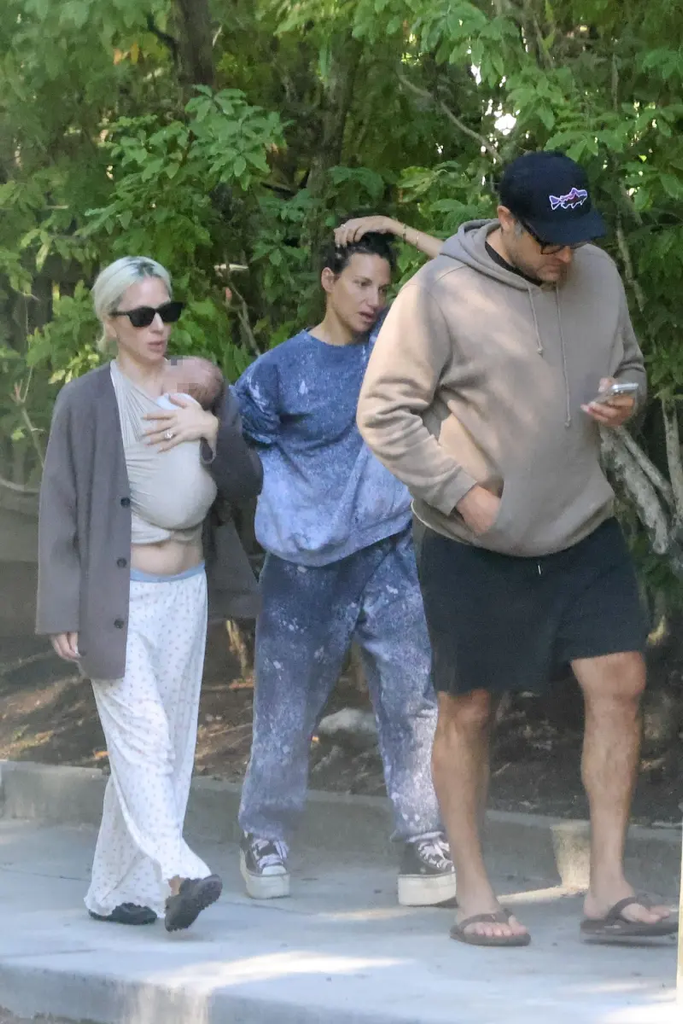 Lady Gaga erstmals Mutter: Was über das Baby bekannt ist