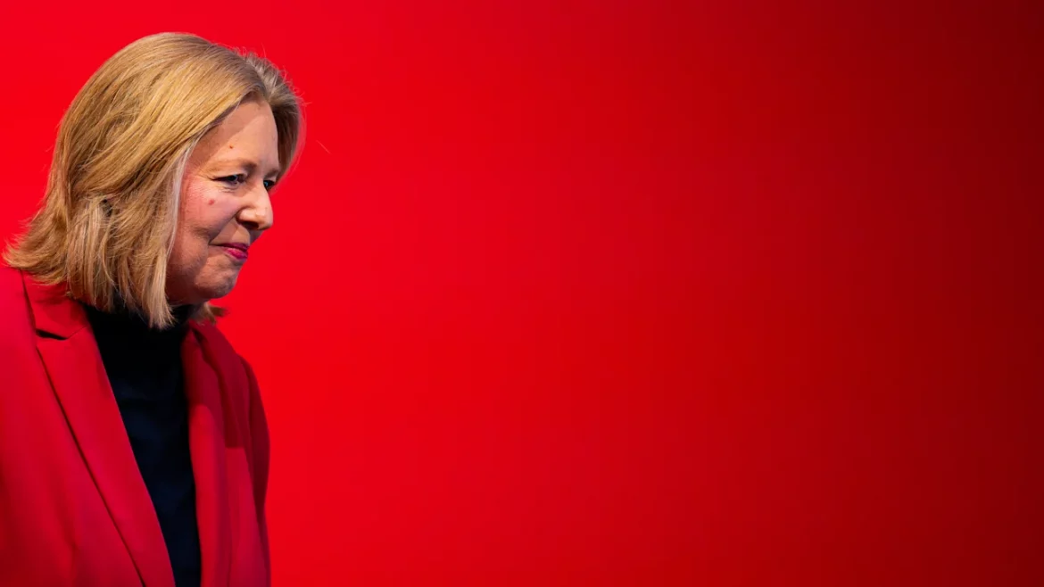 Bärbel Bas tritt nach dem Tod ihrer Stieftochter zurück. Was hinter dem Rücktritt der Arbeitsministerin steckt und welche politischen Ämter sie behält.