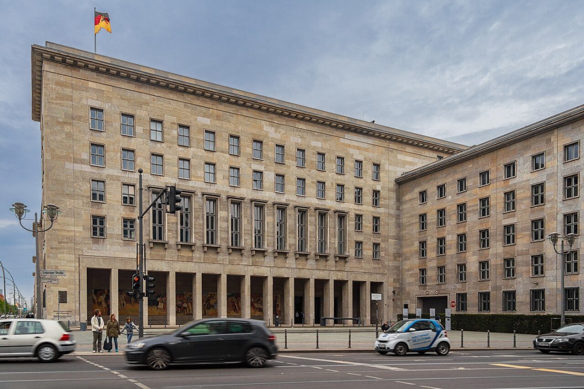 Detlev-Rohwedder-Haus in Berlin, Sitz des Bundesfinanzministeriums
